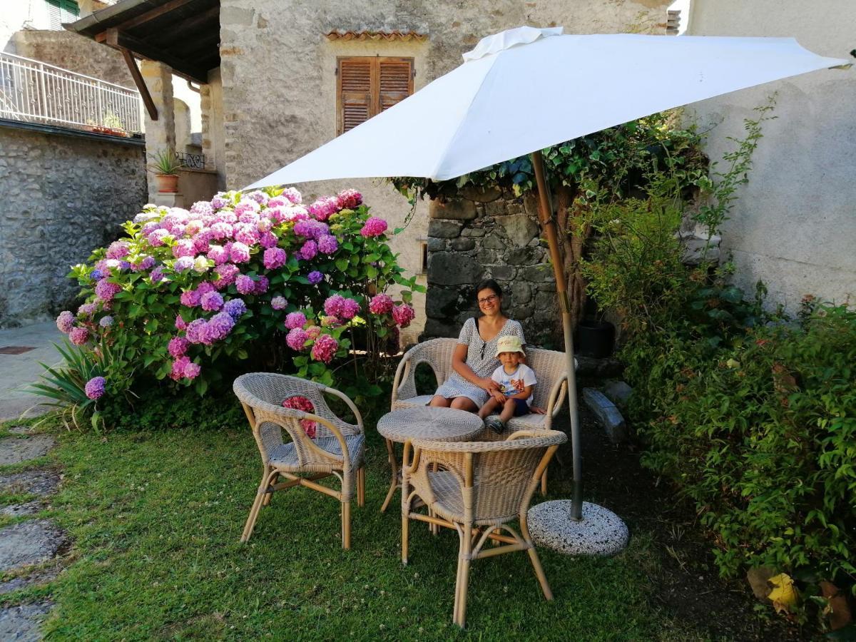 B&B Alle Ortensie Blu Sesta Godano Exteriör bild